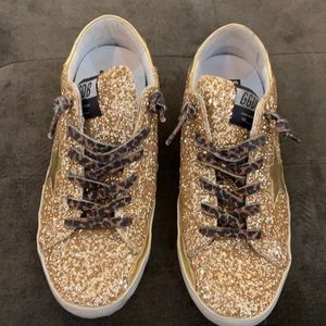 Brand New Golden Goose GGDB 38 Gold Glitter!